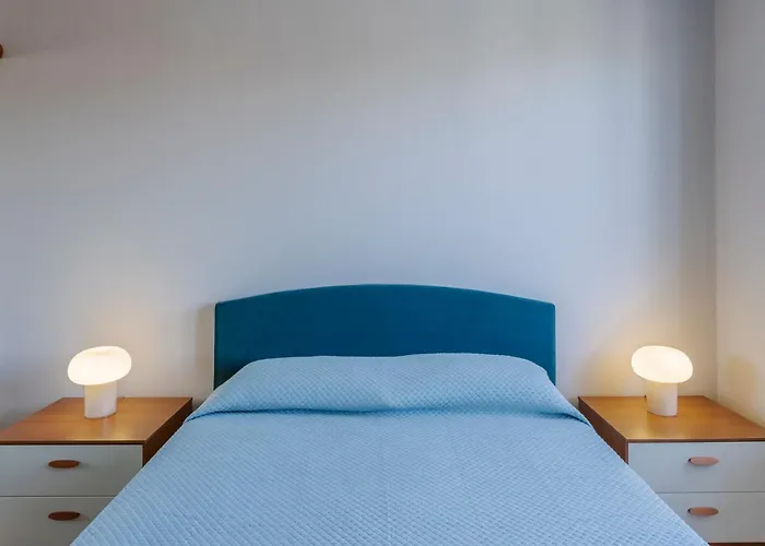 Guesthost - Re Di - Bright X4 Apartment